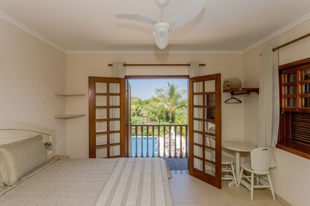 Quarto Duplo com Vista da Piscina