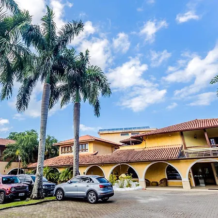 Beach Hotel Cambury-2
